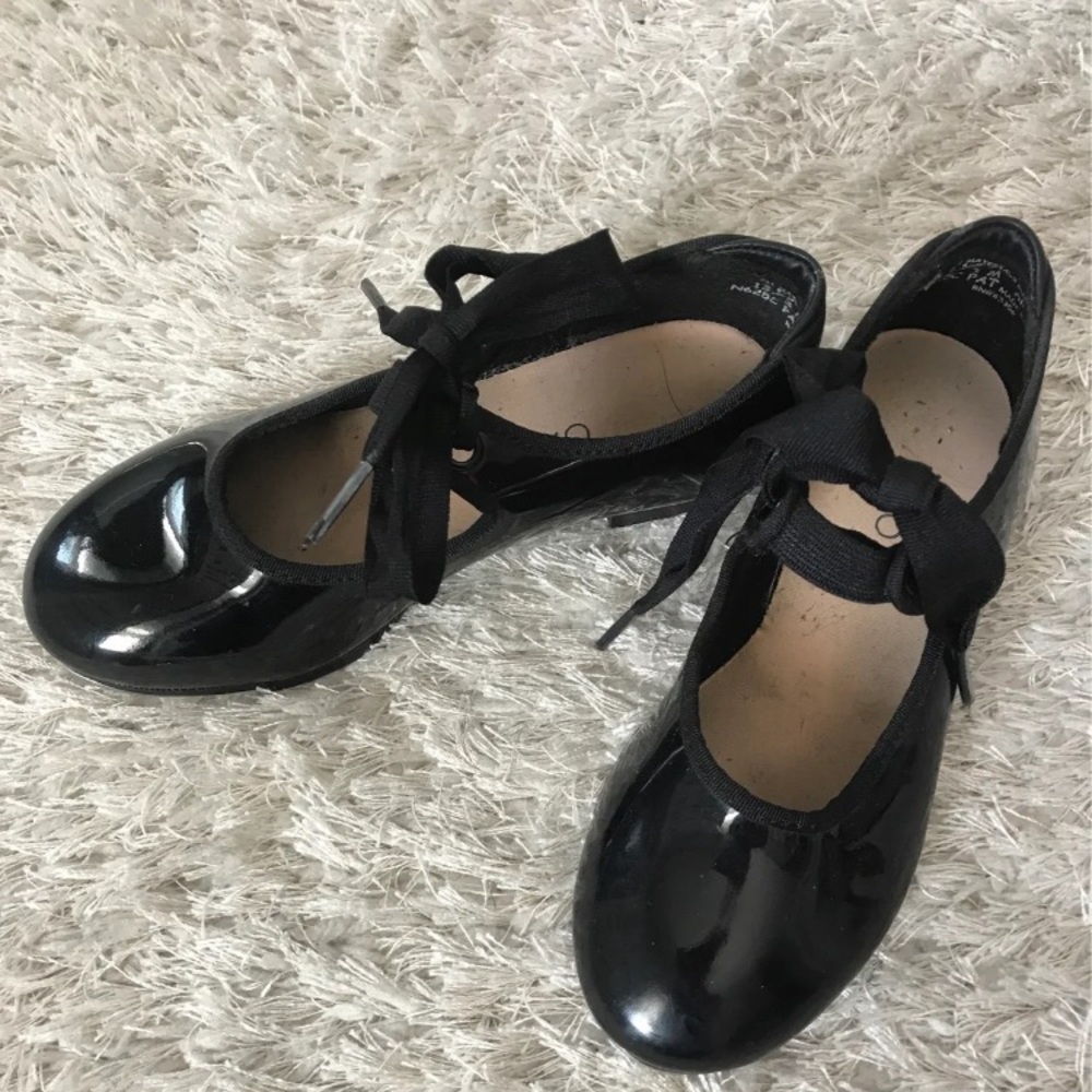 Girls Capezio tap shoes